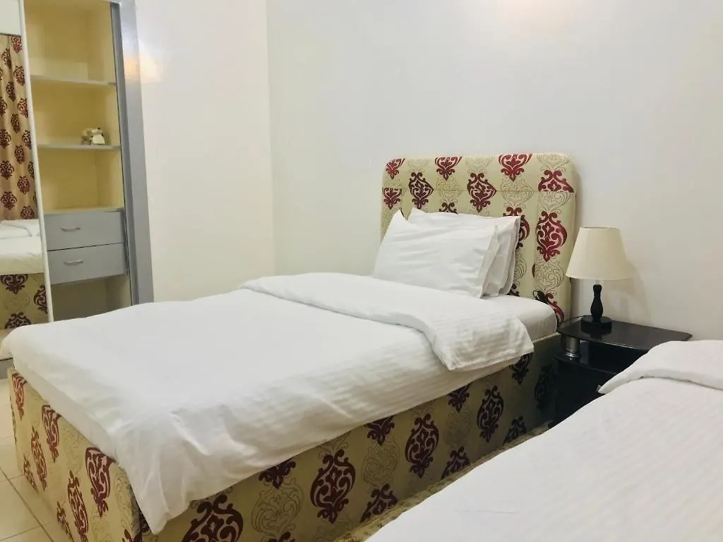 Sky Hotel Apartments Дубай