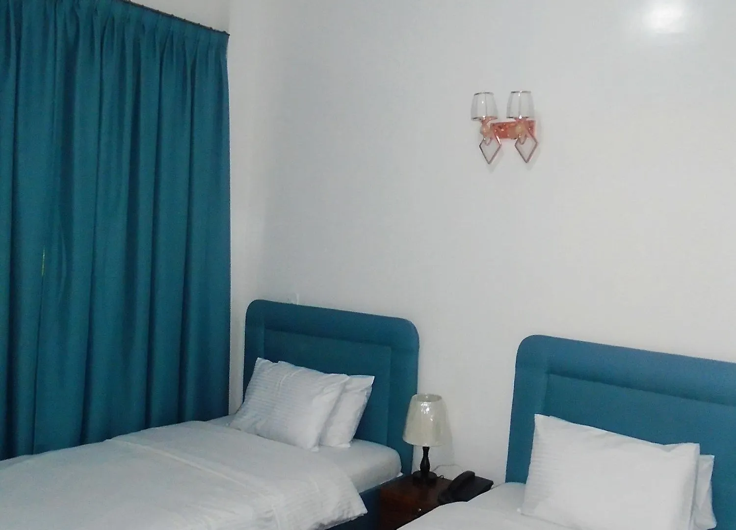 **  Sky Hotel Apartments Дубай ОАЭ
